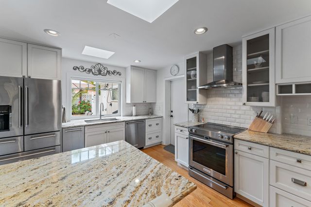 460 Sunrise Way, Juno Beach, FL 33408