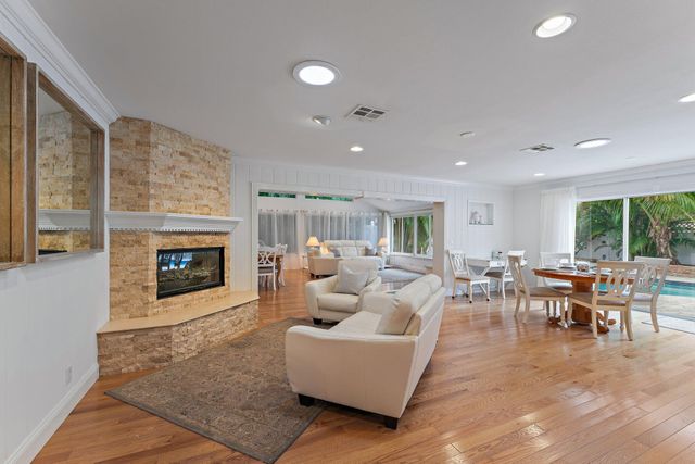 460 Sunrise Way, Juno Beach, FL 33408