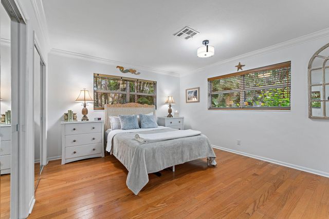 460 Sunrise Way, Juno Beach, FL 33408