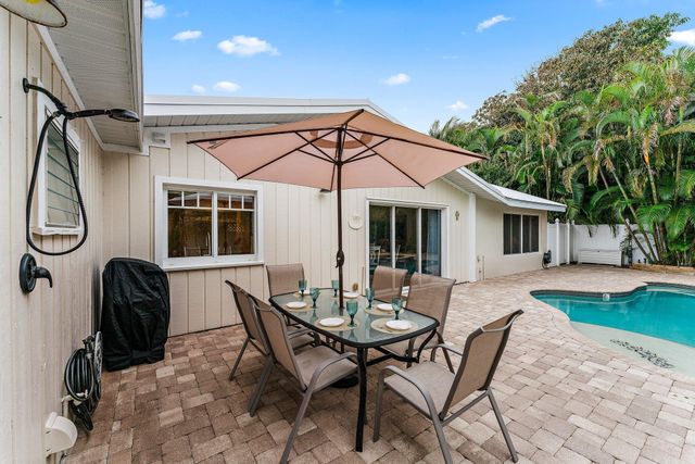 460 Sunrise Way, Juno Beach, FL 33408