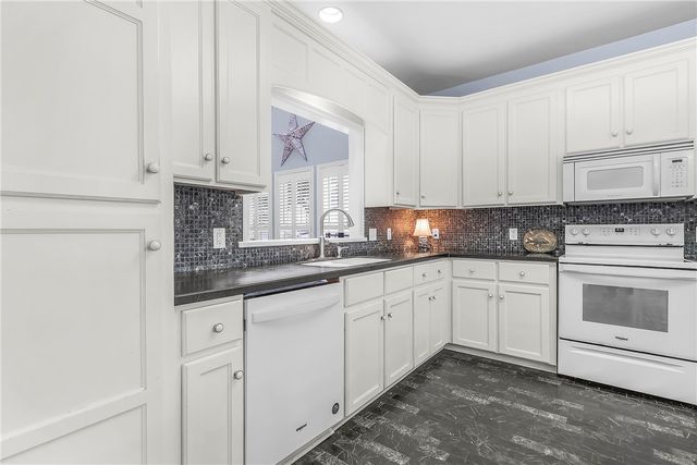 508 Fort King George Drive, Darien, GA 31305