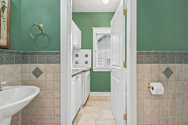 3815 Ravinewood Circle, Grand Rapids, MI 49508