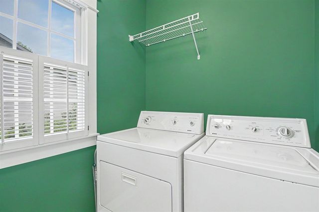 3815 Ravinewood Circle, Grand Rapids, MI 49508
