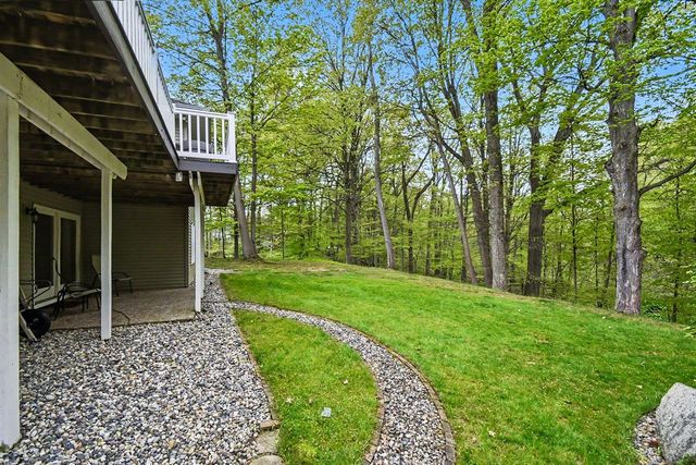 3815 Ravinewood Circle, Grand Rapids, MI 49508