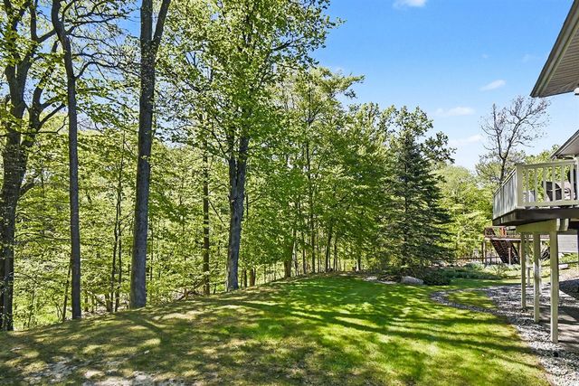 3815 Ravinewood Circle, Grand Rapids, MI 49508