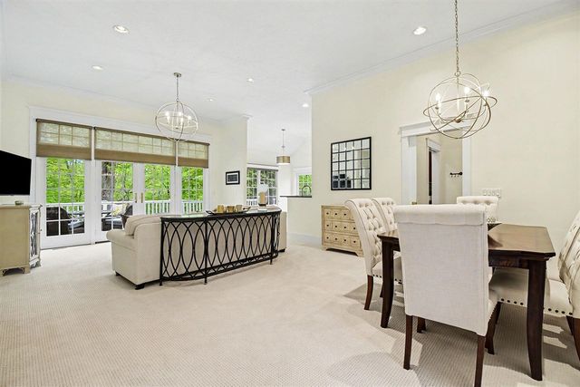 3815 Ravinewood Circle, Grand Rapids, MI 49508