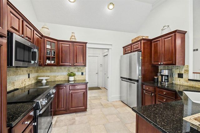 3815 Ravinewood Circle, Grand Rapids, MI 49508