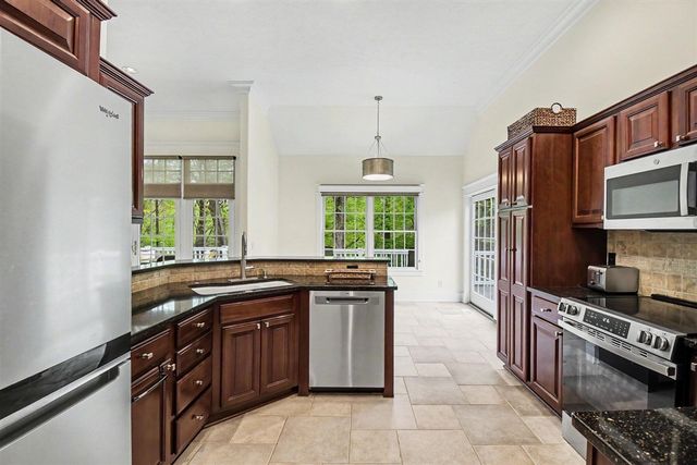 3815 Ravinewood Circle, Grand Rapids, MI 49508