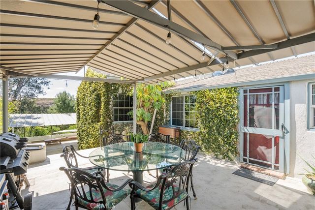 3003 Central Avenue, Riverside, CA 92506