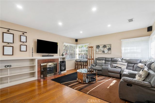 3003 Central Avenue, Riverside, CA 92506