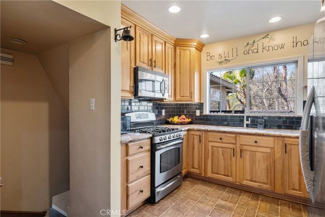 3003 Central Avenue, Riverside, CA 92506
