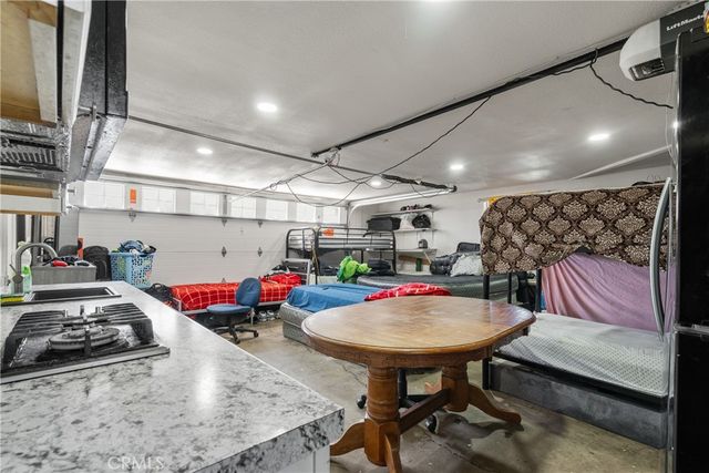 3003 Central Avenue, Riverside, CA 92506