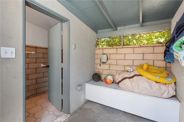 3003 Central Avenue, Riverside, CA 92506