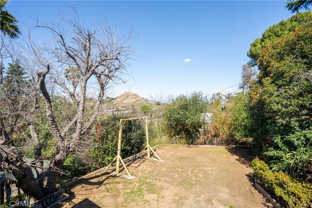 3003 Central Avenue, Riverside, CA 92506
