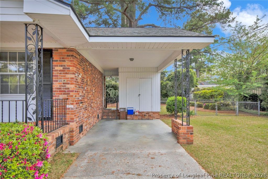 409 W 22ND Street, Lumberton, NC 28358 — photo 4