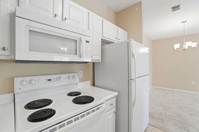158 Saddlebrook Lane, 319, Florence, KY 41042