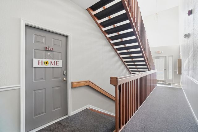 158 Saddlebrook Lane, 319, Florence, KY 41042