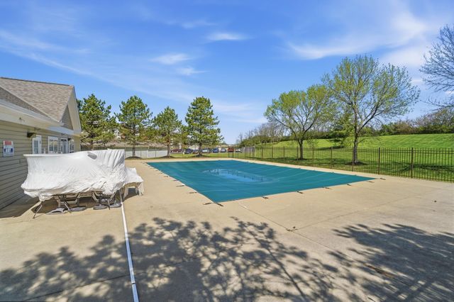 158 Saddlebrook Lane, 319, Florence, KY 41042