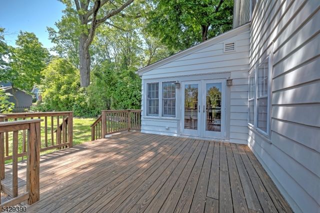 18 Evergreen Pl, Maplewood Twp., NJ 07040