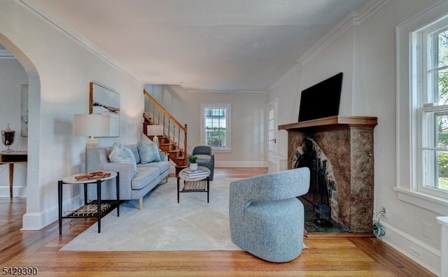 18 Evergreen Pl, Maplewood Twp., NJ 07040