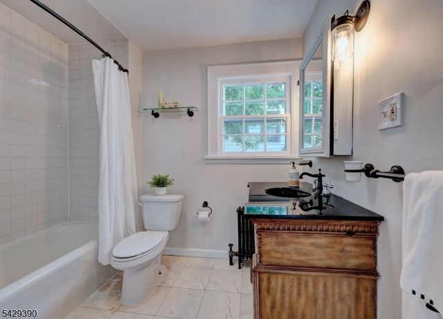 18 Evergreen Pl, Maplewood Twp., NJ 07040