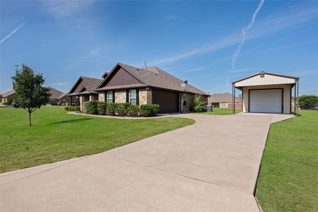 501 Hubbard Circle, Nevada, TX 75173