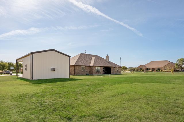 501 Hubbard Circle, Nevada, TX 75173