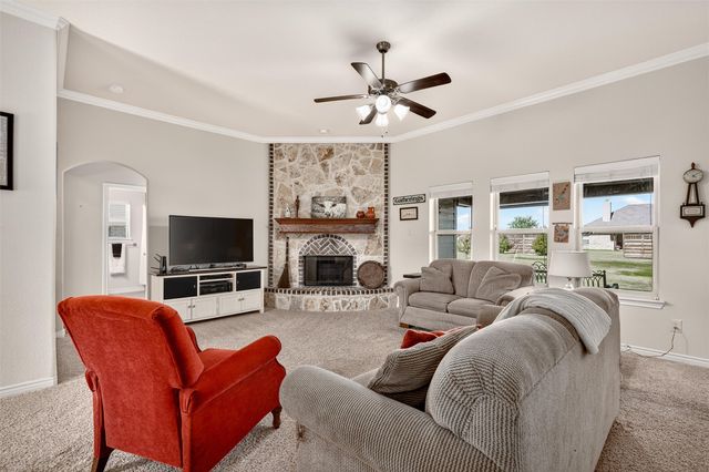 501 Hubbard Circle, Nevada, TX 75173