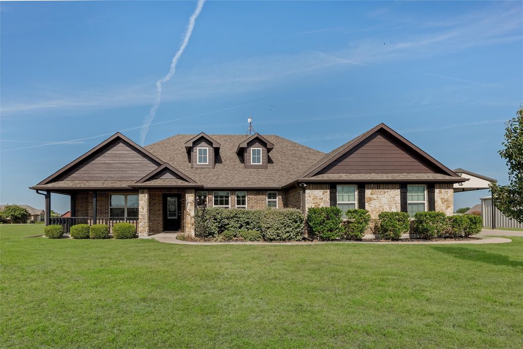 501 Hubbard Circle, Nevada, TX 75173