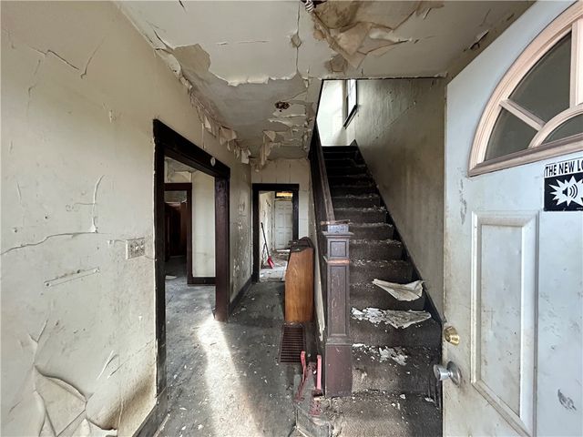 553 Price Ave, Braddock, PA 15104