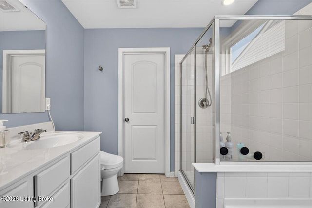 11820 Beacon Ct, Louisville, KY 40299