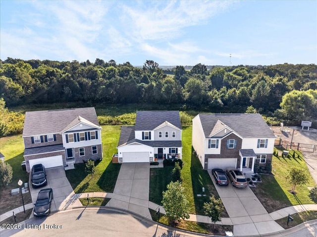 11820 Beacon Ct, Louisville, KY 40299