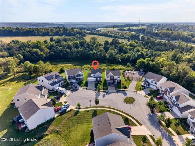 11820 Beacon Ct, Louisville, KY 40299