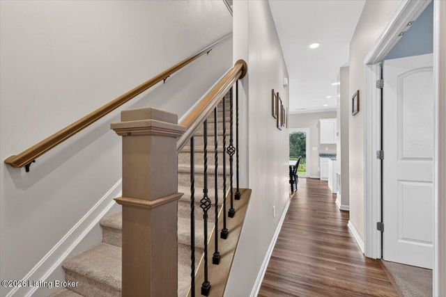 11820 Beacon Ct, Louisville, KY 40299