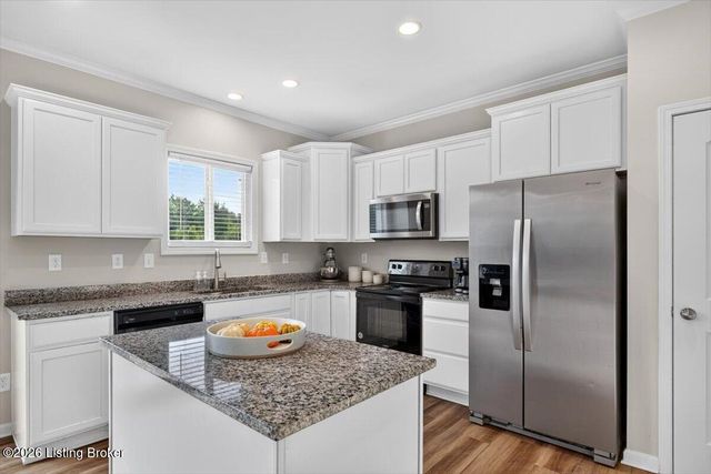 11820 Beacon Ct, Louisville, KY 40299