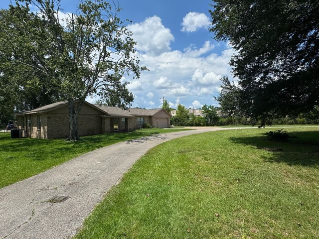 22047 E Hammond Drive, Porter, TX 77365