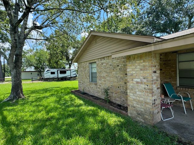 22047 E Hammond Drive, Porter, TX 77365
