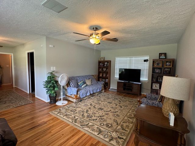 22047 E Hammond Drive, Porter, TX 77365