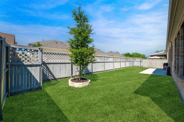 2704 Little Wonder Lane, Northlake, TX 76247