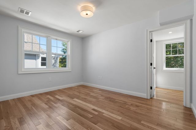 15 Foster Street 15B, Arlington, MA 02474