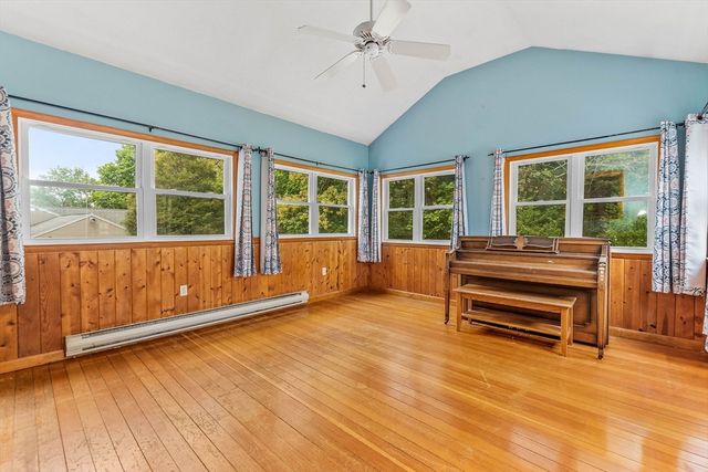 137 Eleanor Dr, Braintree, MA 02184