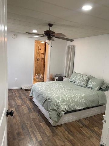 128 Park DR, Bastrop, TX 78602