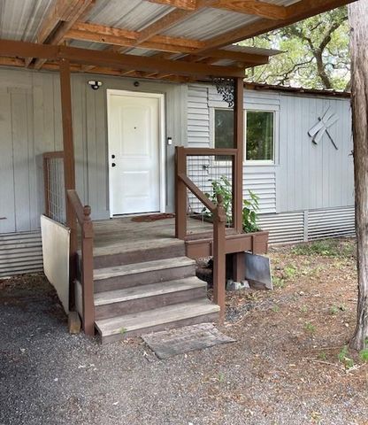 128 Park DR, Bastrop, TX 78602