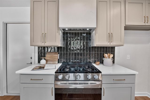 13005 Powderhorn ST, Austin, TX 78727