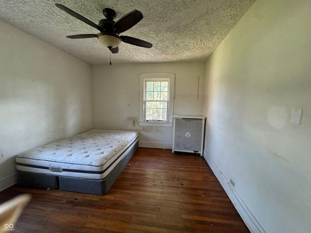 548 Central Court N, Indianapolis, IN 46205