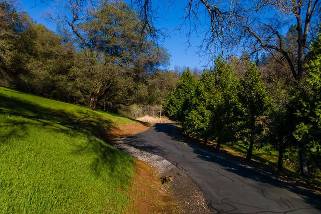 5220 Bucks Bar Rd, Placerville, CA 95667