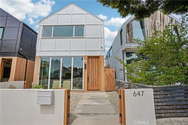 647 Navy Street, Santa Monica, CA 90405