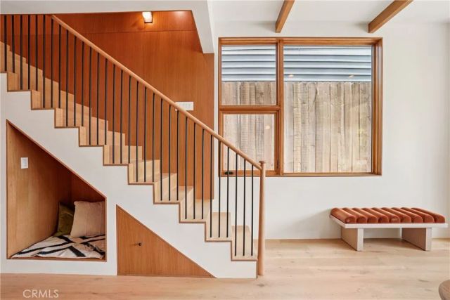 647 Navy Street, Santa Monica, CA 90405