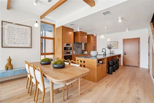 647 Navy Street, Santa Monica, CA 90405