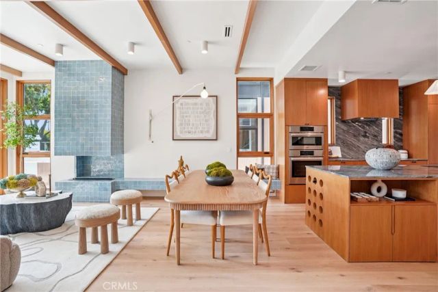 647 Navy Street, Santa Monica, CA 90405